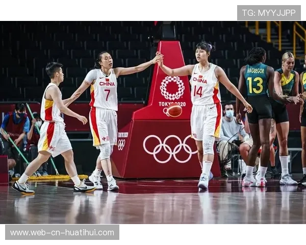 上海女篮步步为营,李月汝带队稳扎稳打取胜